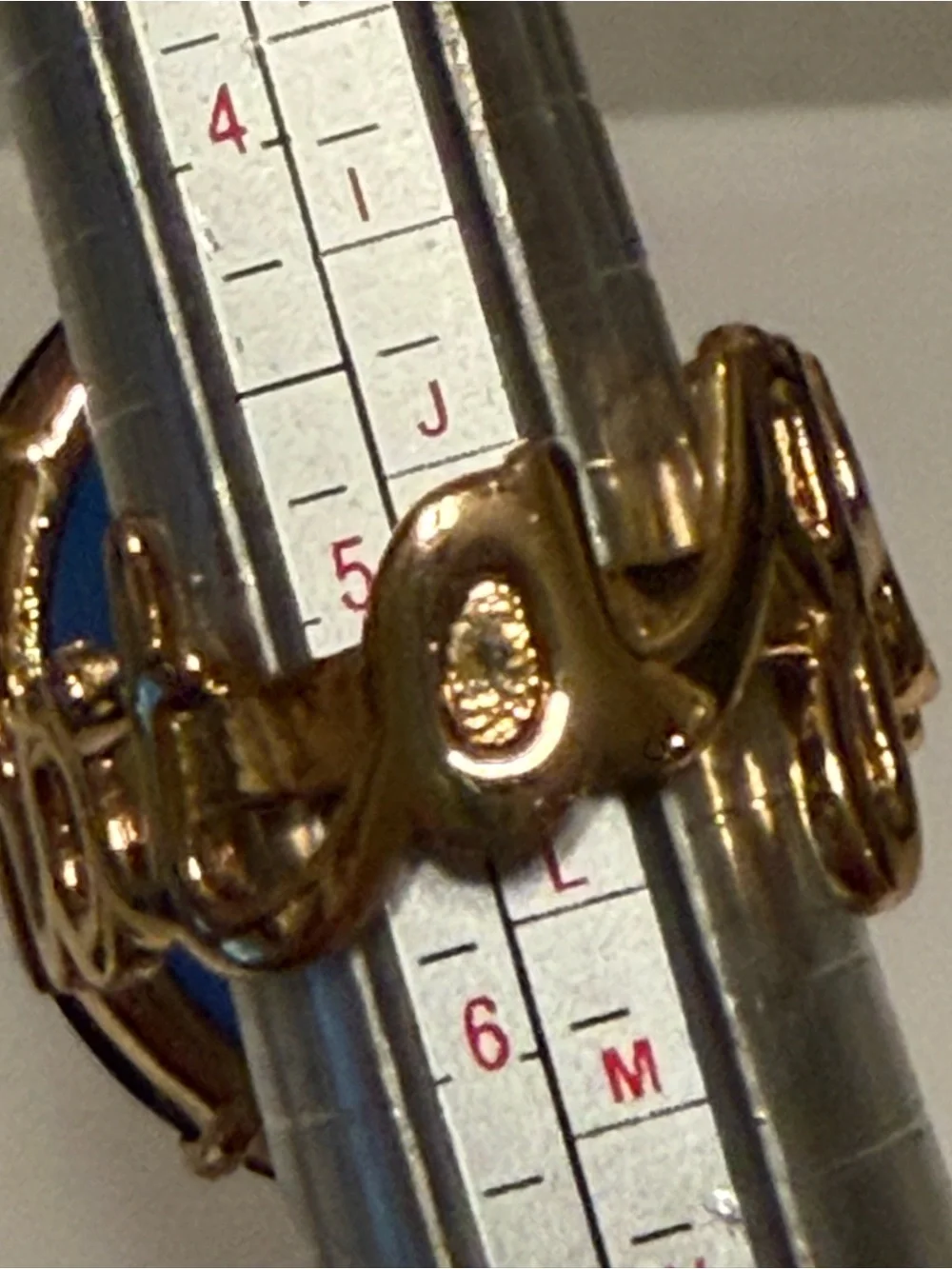 Kate Spade “what a gem” Bold sapphire blue cocktail ring